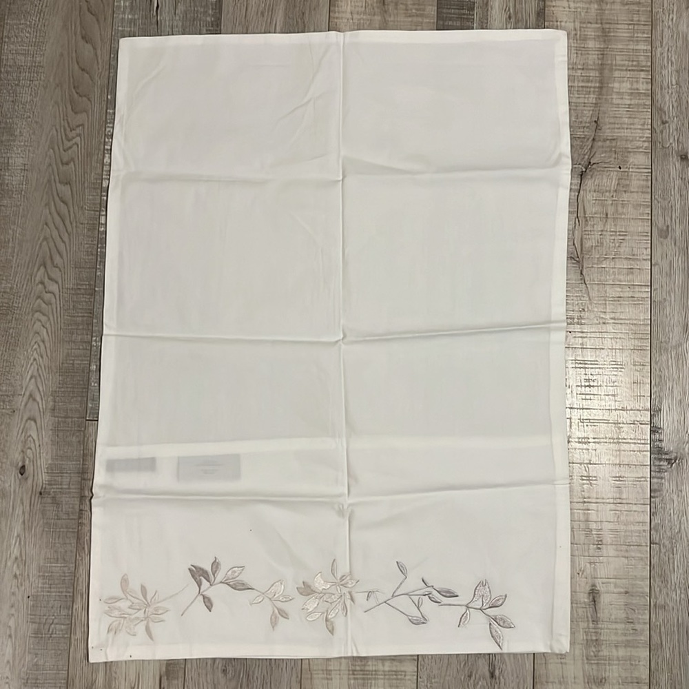 Set of 4 Decorative Pillow Cases